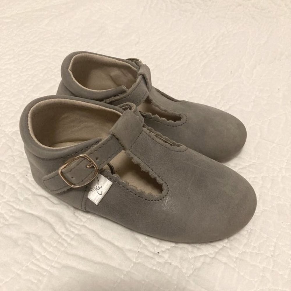 Little Love Bug size 8 toddler Gray T-bar minimalist leather shoes